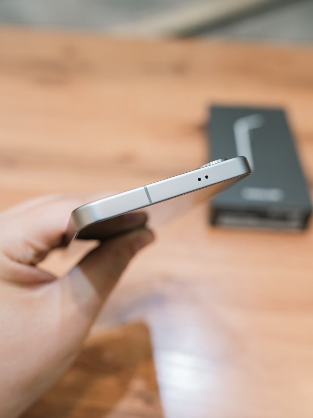 Samsung S25 - Image 2