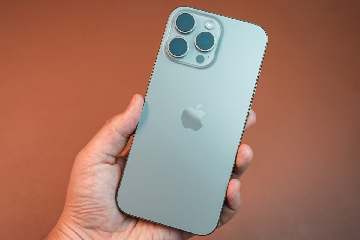 iPhone 16 Pro Max – 256 GB - Image 2