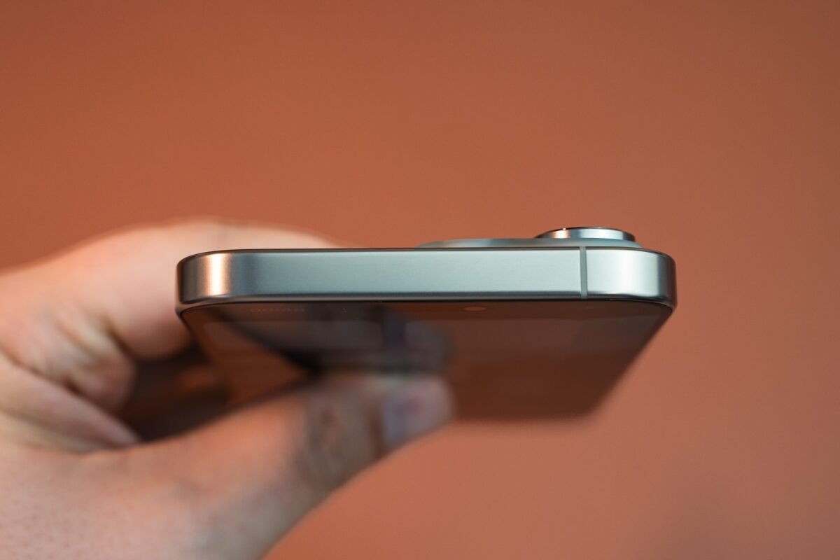 iPhone 16 Pro Max – 256 GB - Image 6