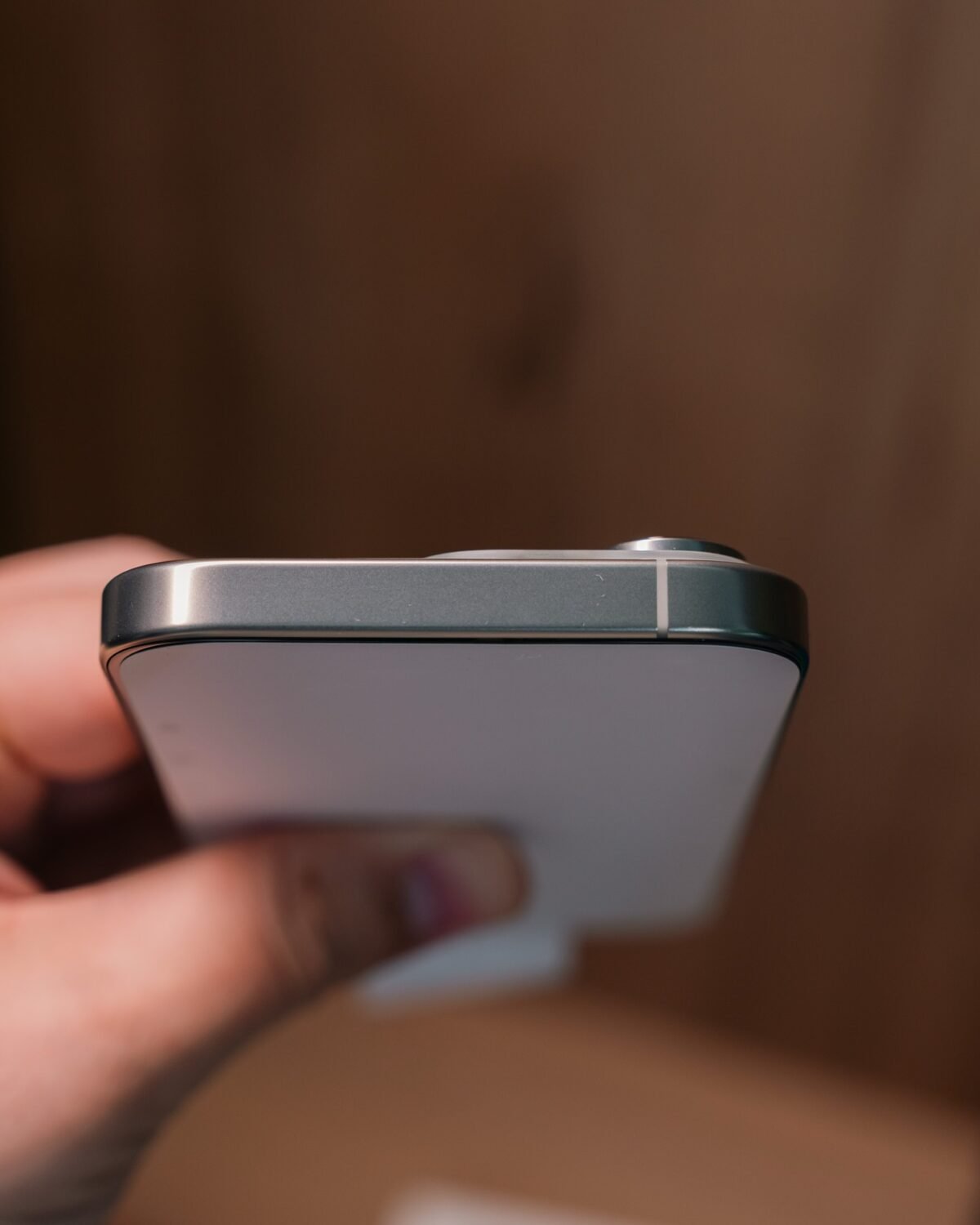 iPhone 16 Pro - Image 5