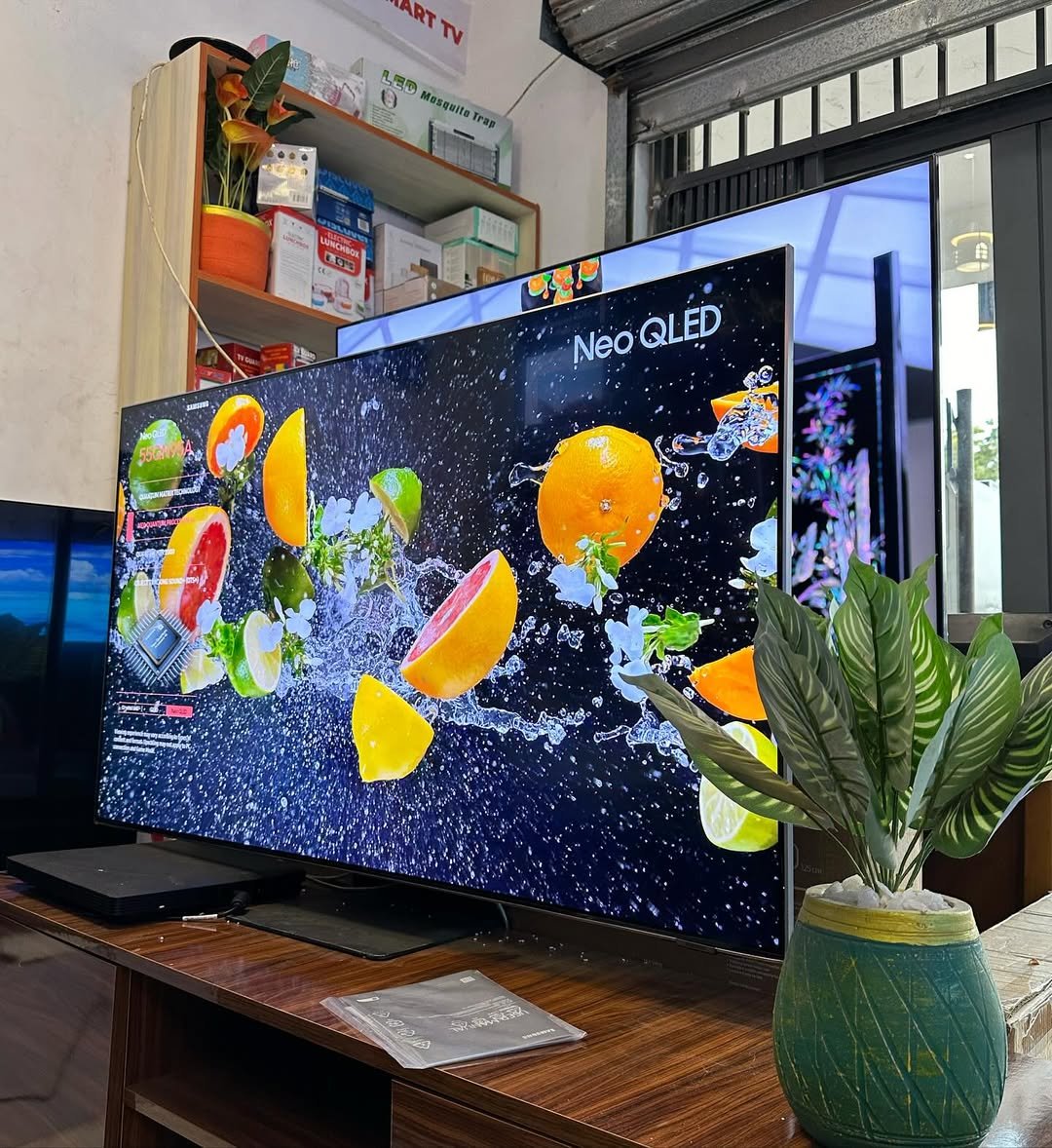 de_ofmark-20260212-0037 Samsung 55” Neo QLED — Highest Standard Smart TV - Image 1