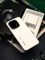 iQOO 15 – 12GB / 512GB (Used, Like New Condition) - Image 3