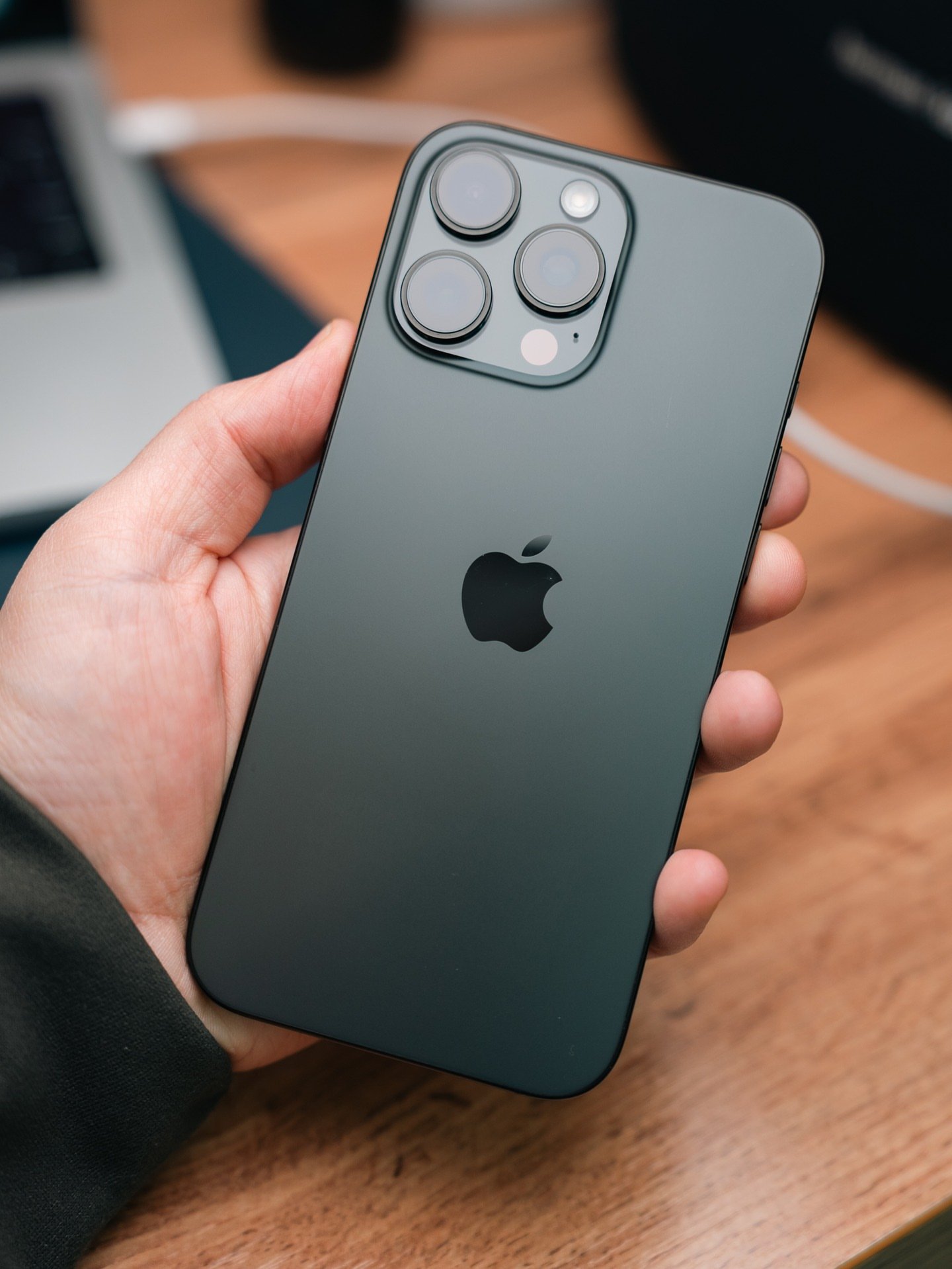 sotochka312-20260201-0036 iPhone 16 Pro Max โ 256GB (Used, Perfect Condition, ๐97%) - Image 1