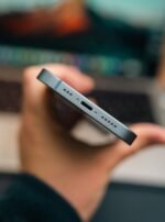 iPhone 14 – 128GB (Used, Good Condition, 🔋83%) - Image 5