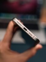 iPhone 15 Pro Max – 1TB Natural Titanium (Used, 🔋85%) - Image 5