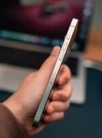 iPhone 15 Pro Max – 1TB Natural Titanium (Used, 🔋85%) - Image 2