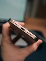 iPhone 16 Pro Max – 256GB (Used, Excellent Condition, 🔋91%) - Image 3