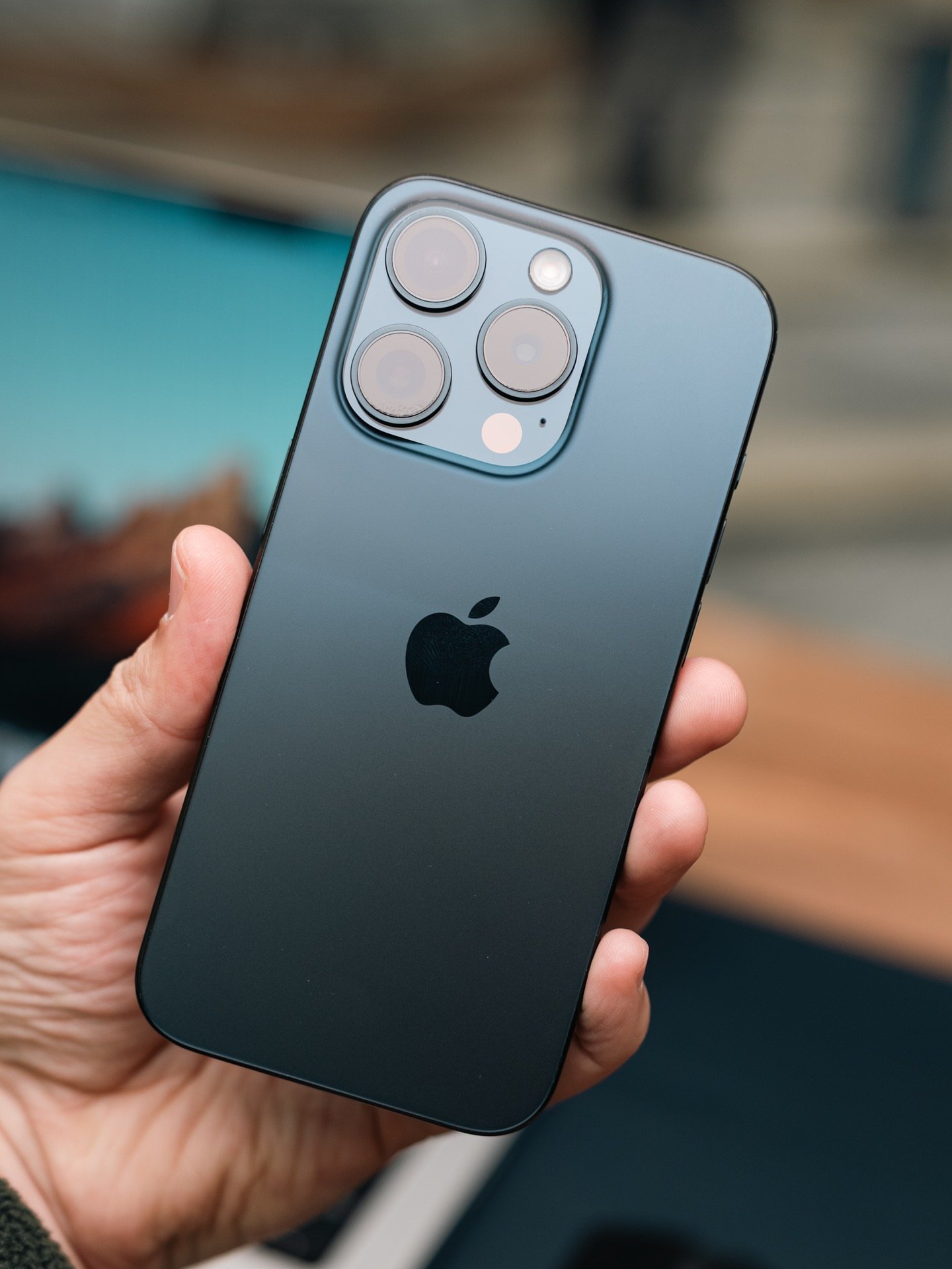 sotochka312-20260201-0179 iPhone 15 Pro โ 512GB (Used, Excellent Condition, ๐87%) - Image 1