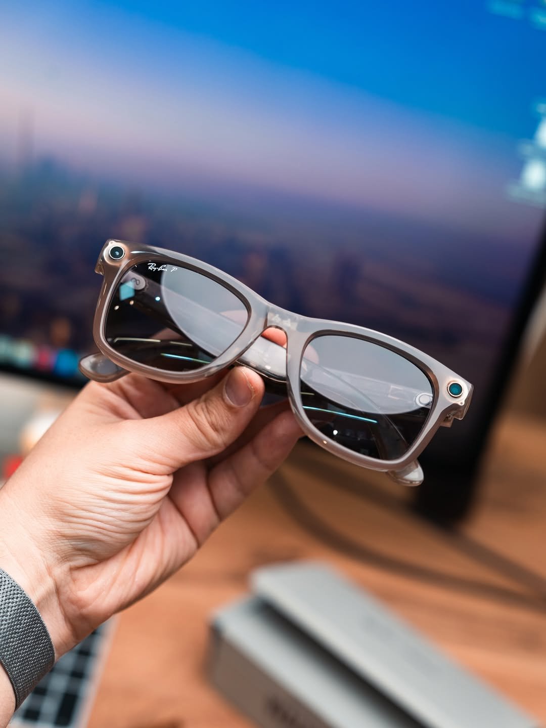 sotochka312-20260202-0007 Ray-Ban Meta Wayfarer – Shiny Warm Stone / Polar Gradient Graphite (Used, Excellent Condition, Complete Set) - Image 1