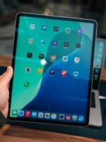 iPad Pro 12.9" M2 – 512GB, WiFi + Cellular (Used, Good Condition, 🔋88%)