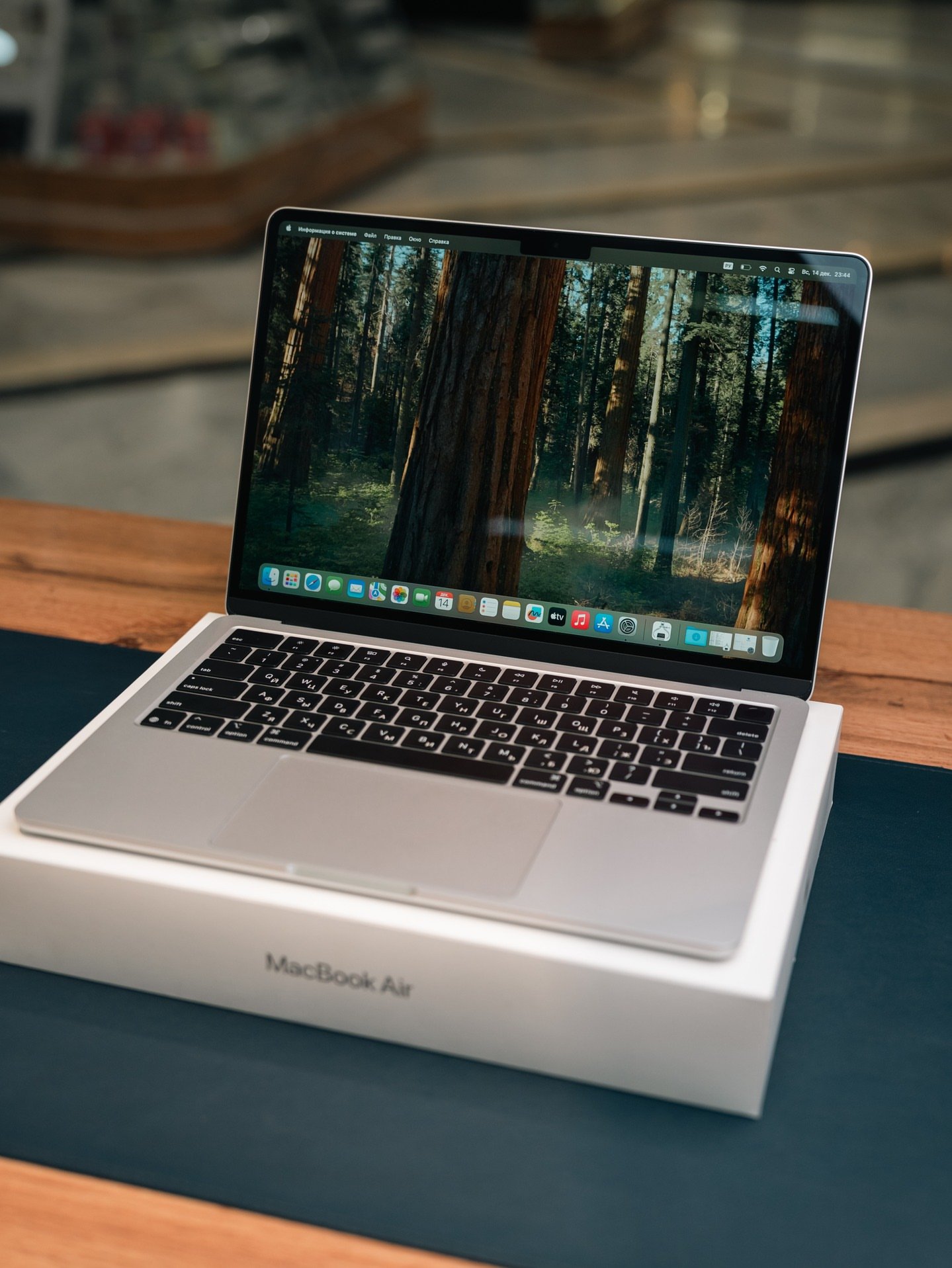 sotochka312-20260202-0173 MacBook Air 13.6" M4 โ 16GB / 512GB Silver (Used, ๐28 Cycles, Complete Set) - Image 1