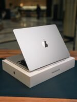 MacBook Air 13.6" M4 – 16GB / 512GB Silver (Used, 🔋28 Cycles, Complete Set) - Image 3