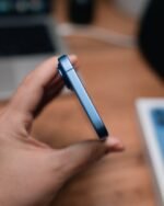 iPhone 16 – 128GB Ultramarine (Used, Perfect Condition, 🔋100%) - Image 2