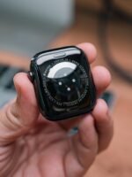 Apple Watch Series 10 – 46mm Slate Titanium (Milanese Loop, Used, Perfect Condition, Complete Set) - Image 4