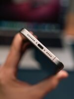 iPhone 15 Pro Max – 1TB Natural Titanium (Used, Excellent Condition, 🔋85%) - Image 3